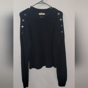 ☀️Black Sweater with Button Detail